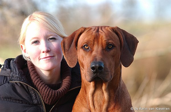 Carolin Zimmermann und ihr Rüde Nyangani Couga