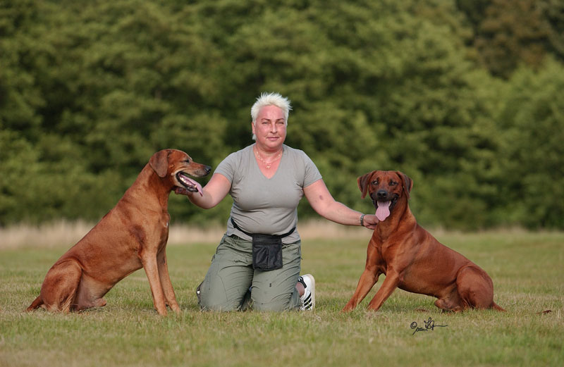 Anne Strömberg mit ihren beiden Rüden Bongo & Zorro